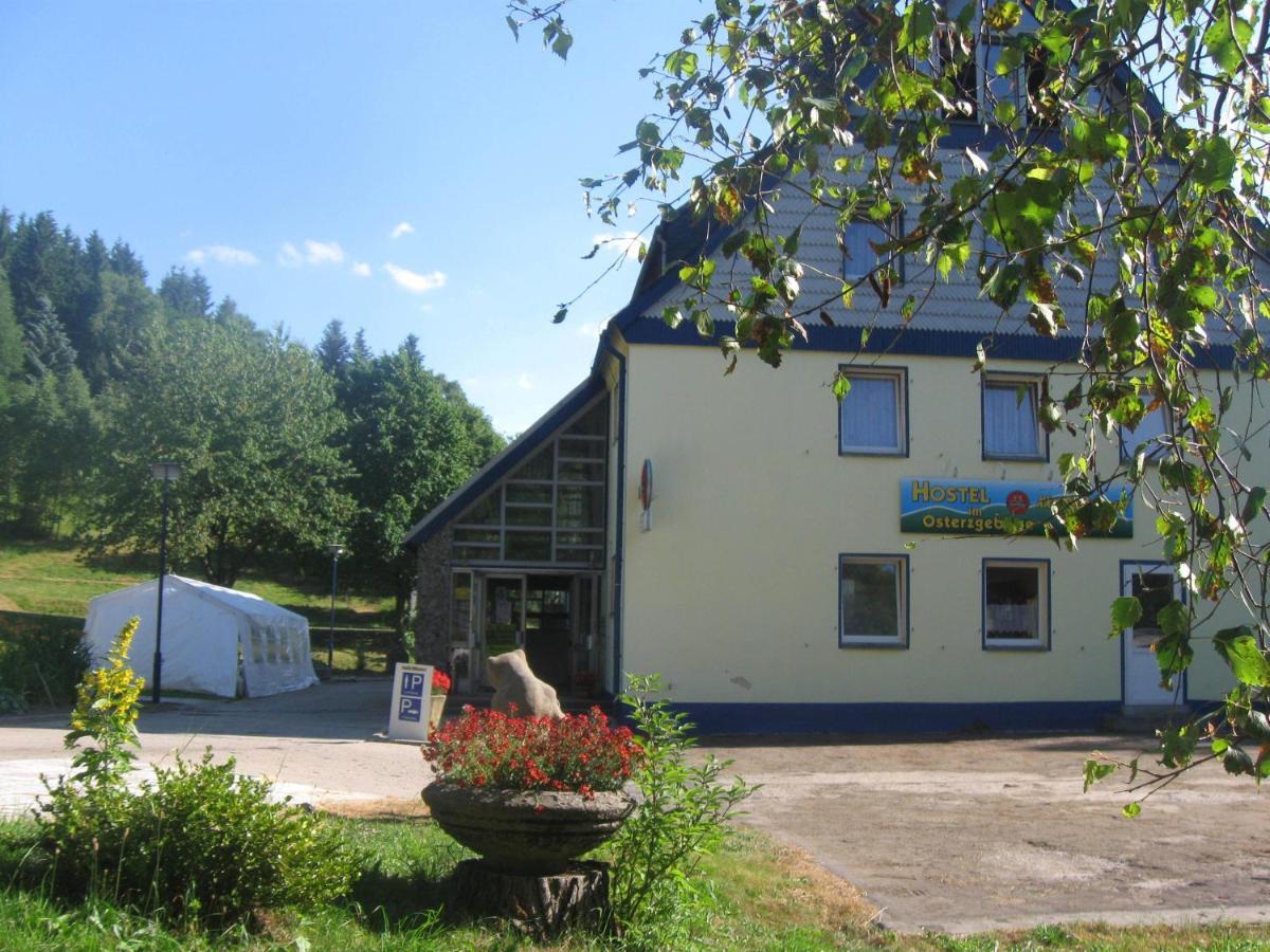 Hostel Im Osterzgebirge Altenberg Exterior photo